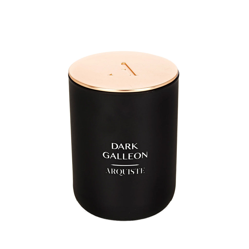 arquiste dark galleon candle with lid
