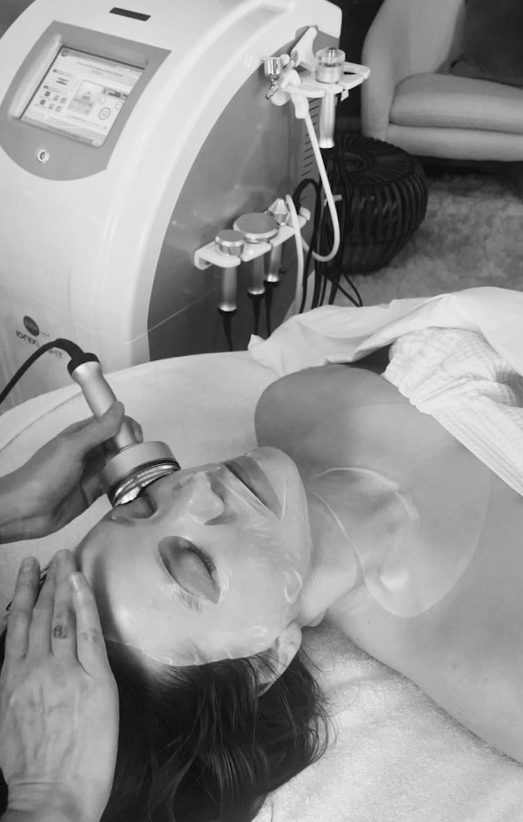 The Studio Signature Facial (meety)-Service-Leigh Kelley Skin Studio-Leigh Kelley Skin Studio Best Facialist Hudson Valley Kingston New York