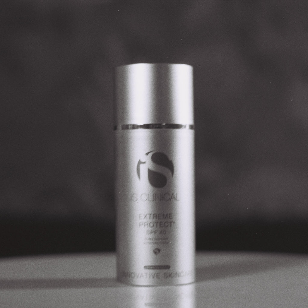 iS Clinical Extreme Protect SPF 40-Sunscreen-iS Clinical-Leigh Kelley Skin Studio Best Facialist Hudson Valley Kingston New York